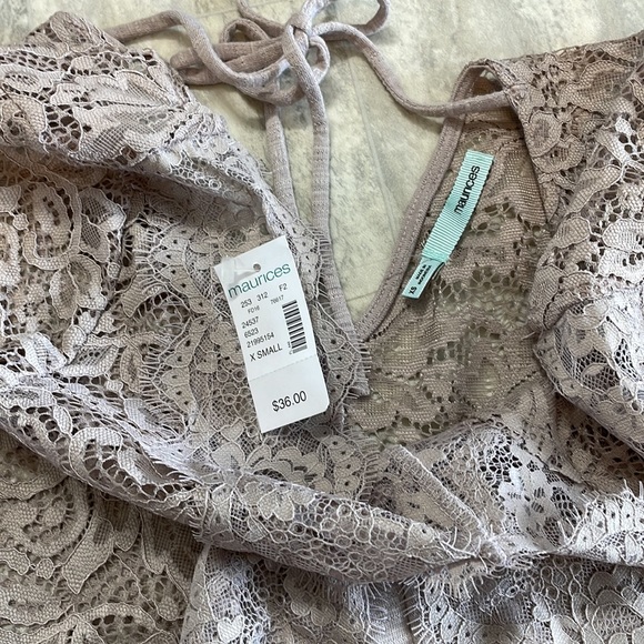 Lace tunic - Picture 2 of 3